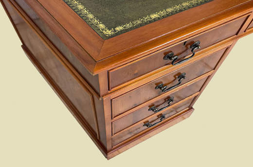 Bürotisch Schreibtisch ANTIK Leder Eibe Sekretär English Chesterfield Empire