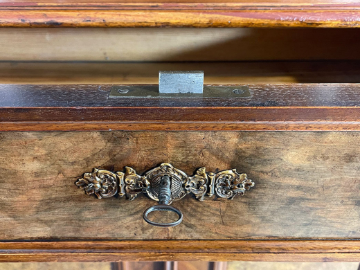 1880er Vertiko ANTIK Gründerzeit Nußbaum Kommode Schrank von 1880