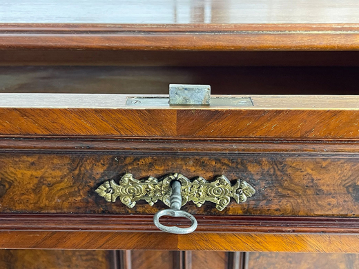 1880er HANDPOLIERT Vertiko ANTIK Gründerzeit Nußbaum Kommode Schrank von 1880