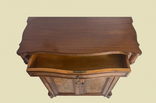 1840er Vertiko ANTIK Louis Philippe Nußbaum Schrank Kommode von 1840
