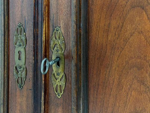 1920er Vertiko ANTIK Jugendstil Nußbaum Lebensbaum Kommode Schrank mit Aufsatz
