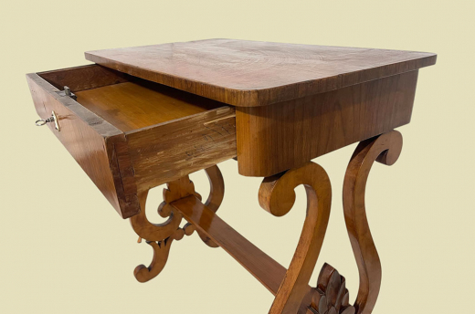 1820er Nähtisch ANTIK Biedermeier Kirschholz Tisch Beistelltisch von 1820