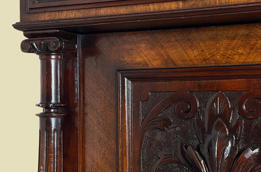 Edler 1880er Kleiderschrank ANTIK Gründerzeit Nußbaum Säulen Schrank von 1880