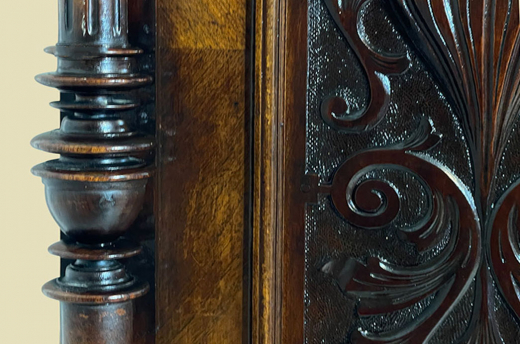 Edler 1880er Kleiderschrank ANTIK Gründerzeit Nußbaum Säulen Schrank von 1880