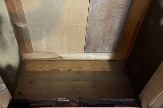 1880er Kleiderschrank ANTIK Gründerzeit VINTAGE Nußbaum Säulen Schrank von 1880