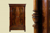 1880er Kleiderschrank ANTIK Gründerzeit VINTAGE Nußbaum Säulen Schrank von 1880