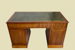 Bürotisch Schreibtisch ANTIK Leder Eibe Sekretär English Chesterfield Empire