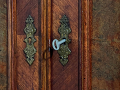 1880er Kleiderschrank ANTIK Gründerzeit Nußbaum Schrank von 1880