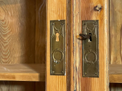 1920er Küchenbuffet ANTIK Jugendstil Weichholz Vitrine Kommode Schrank von 1920