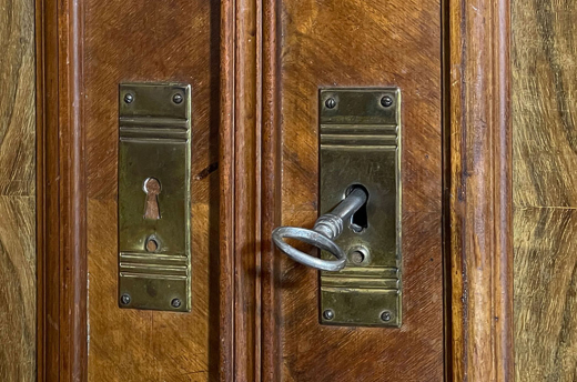 1880er Kleiderschrank ANTIK Gründerzeit Nußbaum VINTAGE Schrank von 1880