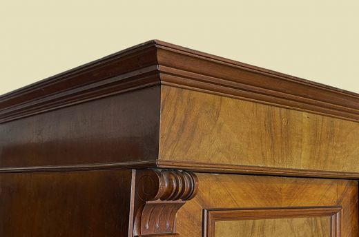 1880er Kleiderschrank ANTIK Gründerzeit Nußbaum VINTAGE Schrank von 1880