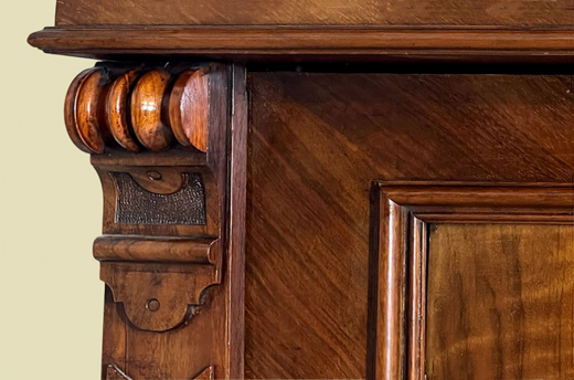 1880er Kleiderschrank ANTIK Gründerzeit Nußbaum VINTAGE Schrank von 1880