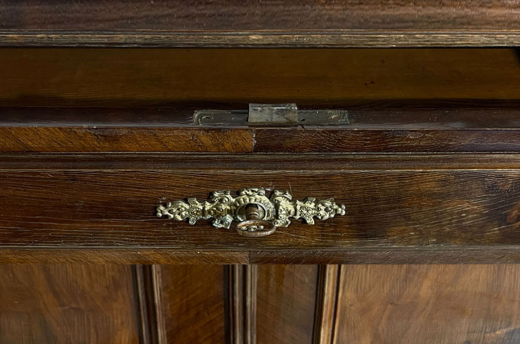 1880er Vertiko ANTIK Gründerzeit VINTAGE Nußbaum Säulen Kommode Schrank von 1880