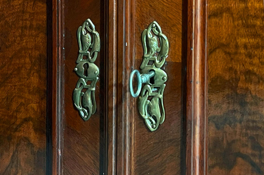 1880er Kommode ANTIK Gründerzeit VINTAGE Nußbaum Halbschrank Schrank von 1880