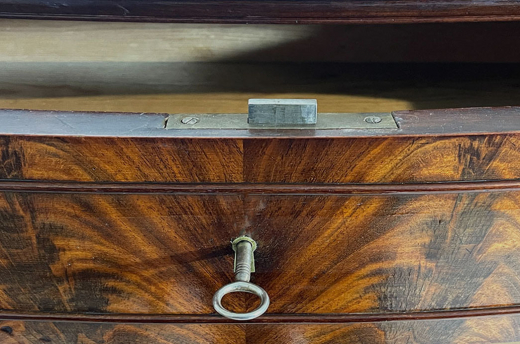 1840er Vertiko ANTIK Louis Philippe Nußbaum VINTAGE Schrank Kommode von 1840