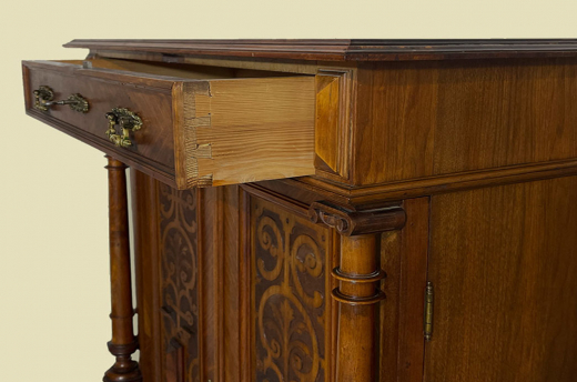 1880er Vertiko ANTIK Gründerzeit VINTAGE Nußbaum Säulen Kommode Schrank von 1880