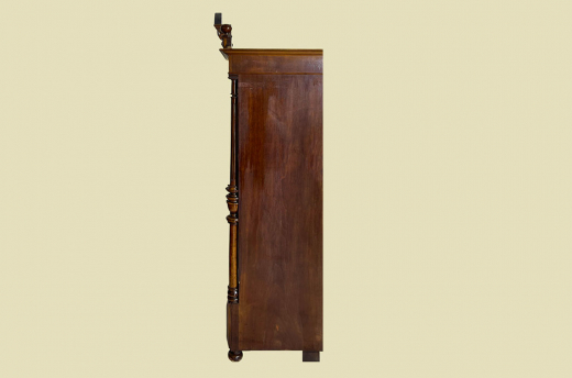 1880er Kleiderschrank ANTIK Gründerzeit VINTAGE Nußbaum Säulen Schrank von 1880