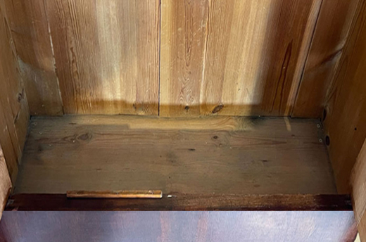 1880er Kleiderschrank ANTIK Gründerzeit VINTAGE Nußbaum Säulen Schrank von 1880