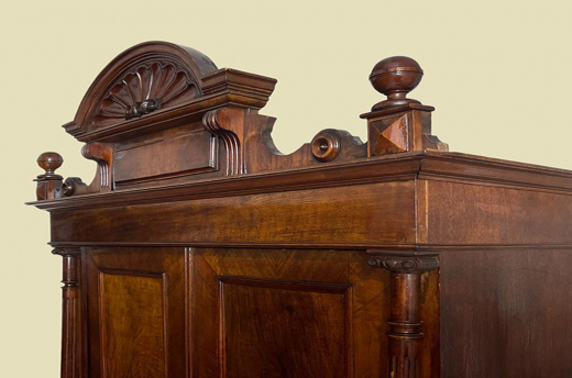 1880er Kleiderschrank ANTIK Gründerzeit VINTAGE Nußbaum Säulen Schrank von 1880