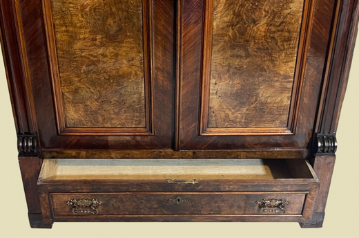 Kleiderschrank ANTIK Gründerzeit VINTAGE Nußbaum Schrank von 1880