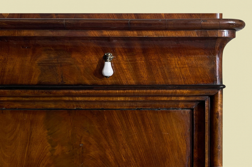 BLENDER Schrank Biedermeier Antik Handpoliert Mahagoni Wäscheschrank von 1820