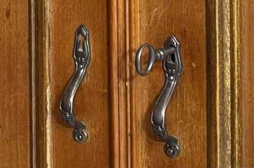 Kleiderschrank ANTIK Jugendstil VINTAGE Nußbaum Schrank von 1920