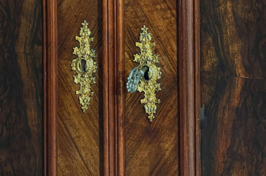 Kleiderschrank ANTIK Gründerzeit VINTAGE Nußbaum Schrank von 1880